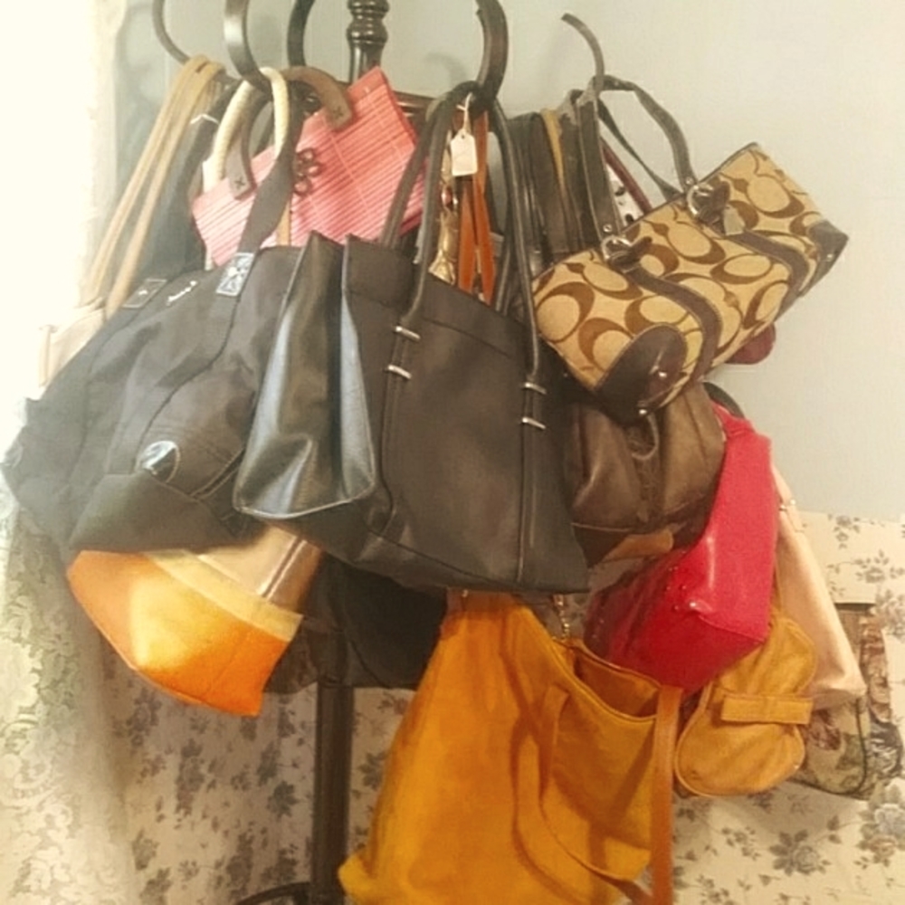 50 purses - Picture 3 of 13